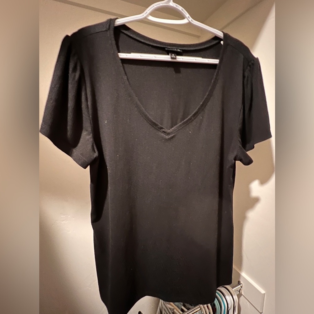 Torrid black ribbed shirt